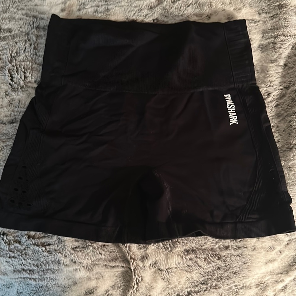 Gymshark high waisted shorts - gently used- good condition